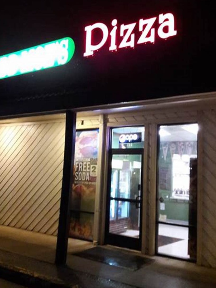 Odd Moe's Pizza Image #1